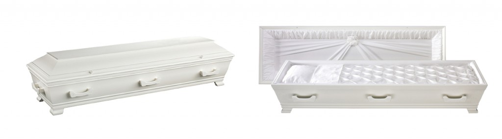 Klassisk hvit kiste i massiv furu fra Jølstad